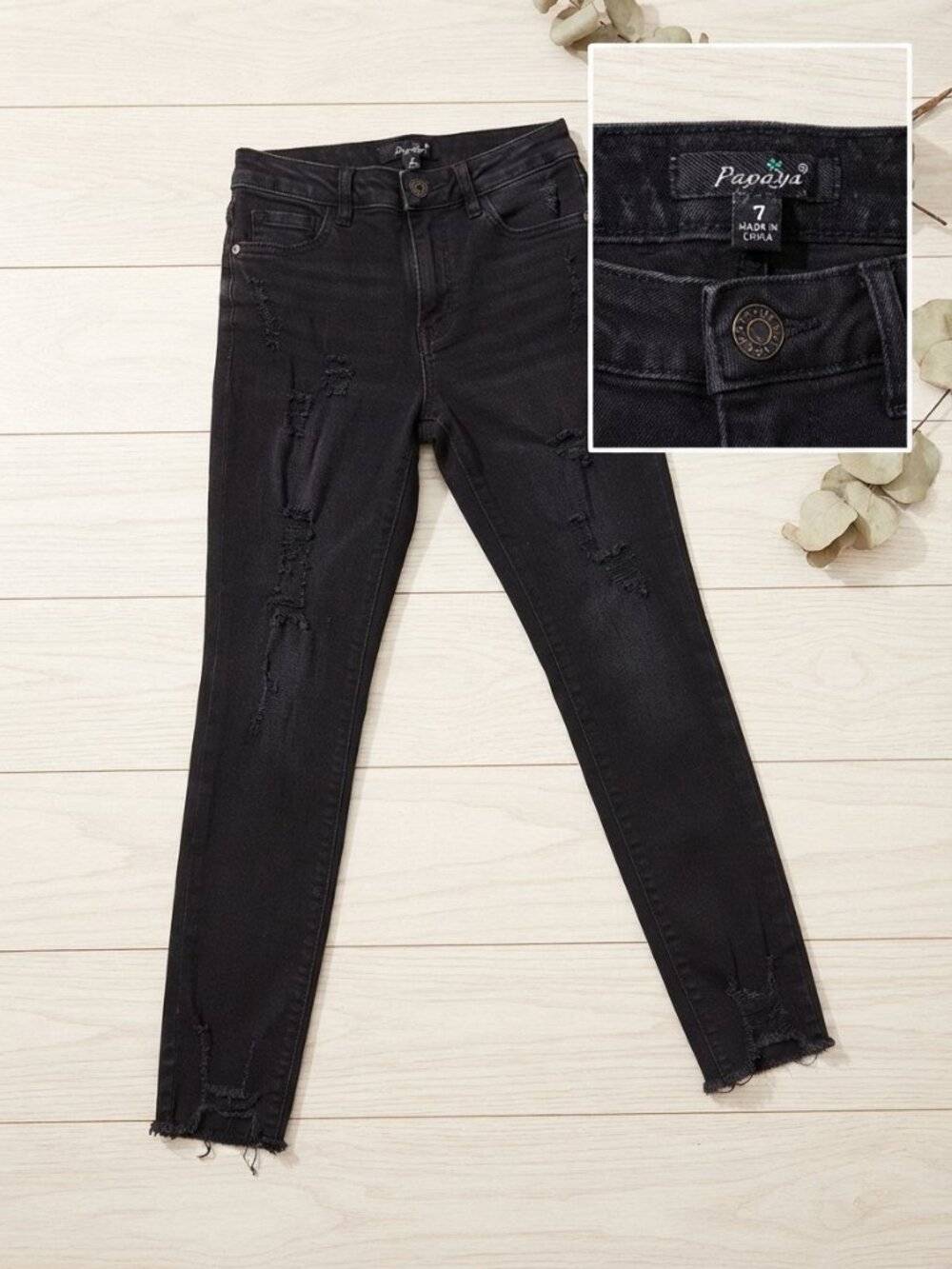 Papaya Women's Black Distressed Skinny Jeans Size 7 Ripped Raw Hem Denim